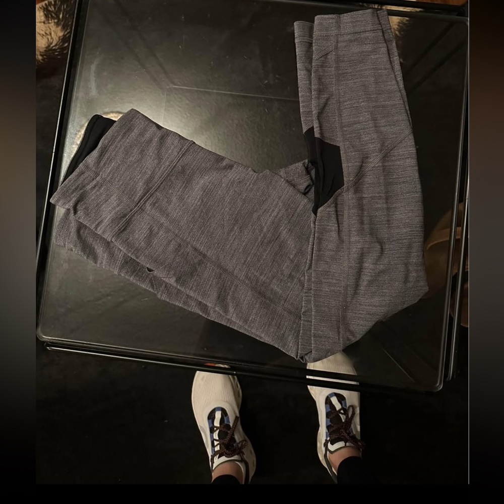 7/8 Cropped Lululemon Leggings Size 4
